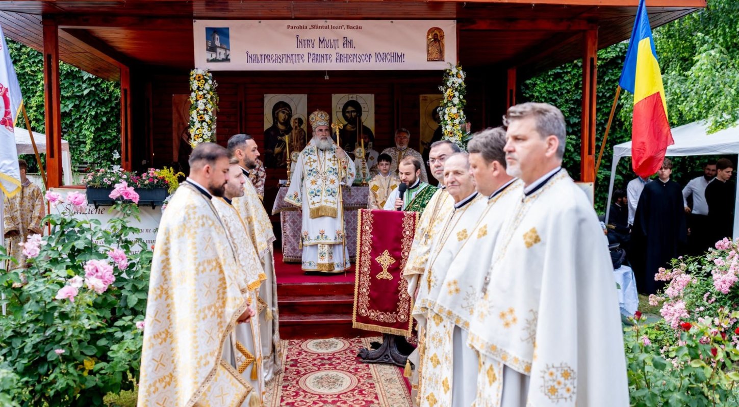 Hramul istoric al Parohiei „Sfântul Ioan Botezătorul” din Bacău 366441