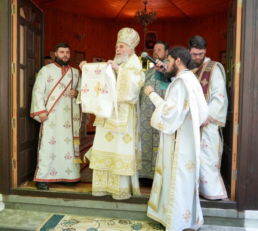 Prinos de rugăciune în veşmântul câmpului roditor la Mănăstirea Măxineni 366469