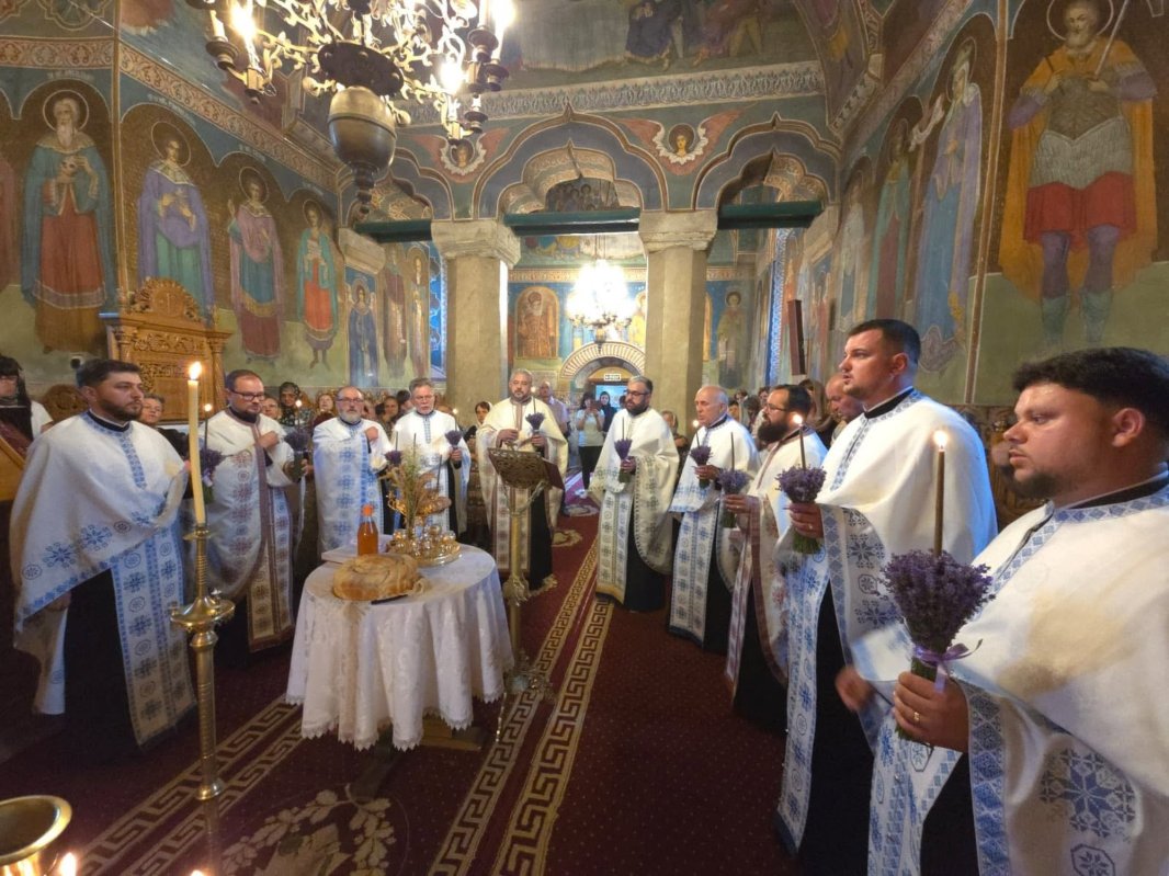 250 de ani de la punerea pietrei de temelie a bisericii din Bogdănești, Bacău 366563
