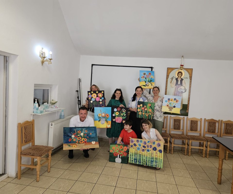 Artă, bucurie și aniversări la Cantina socială „Sfânta Muceniță Filofteia” 366636