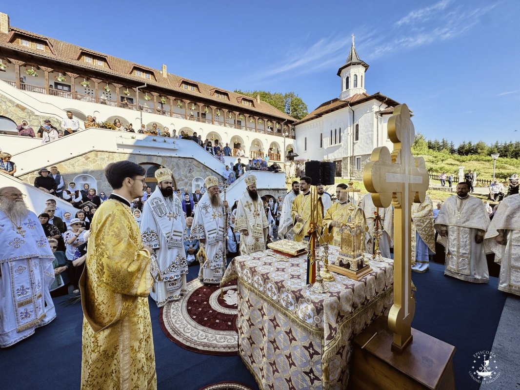 Hramul Mănăstirii „Nașterea Sfântului Ioan Botezătorul” din Valea Mare, judeţul Covasna 366552