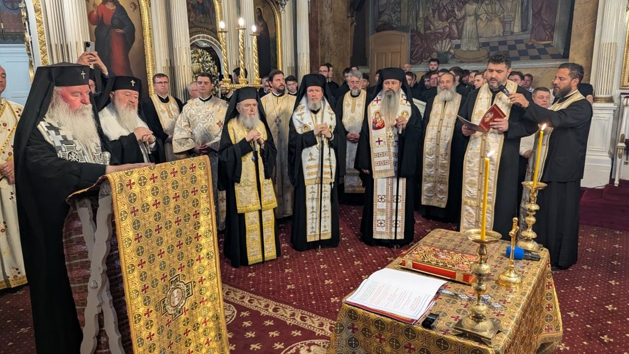Slujba Stâlpilor pentru Preasfințitul Părinte Emilian Crișanul, la Catedrala Veche din Arad 366724