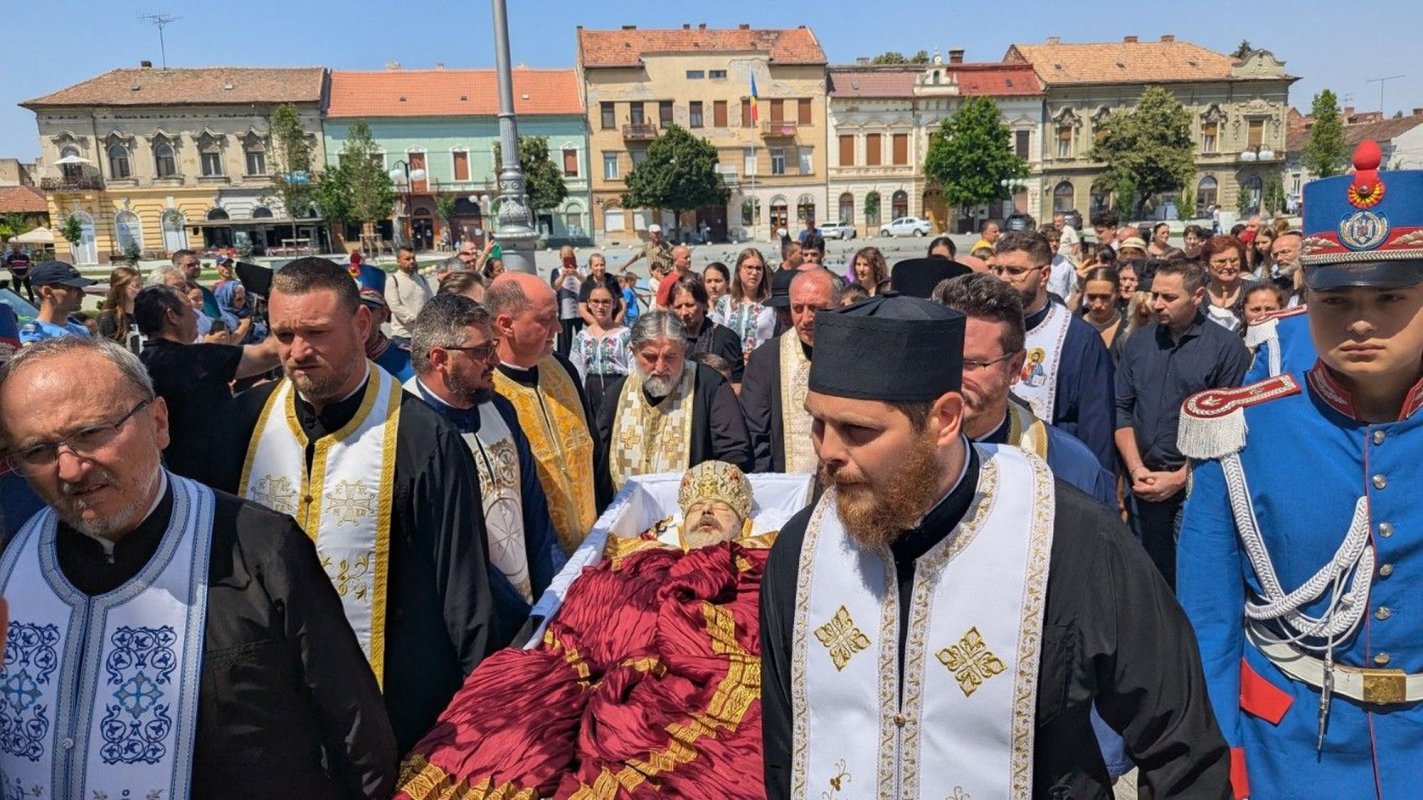 Aradul și-a luat rămas-bun de la Preasfințitul Părinte Emilian Crișanul 366791