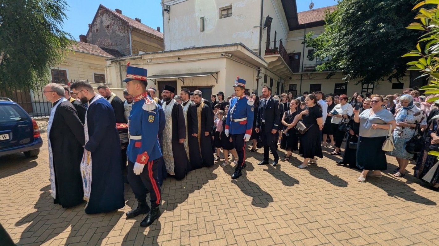 Aradul și-a luat rămas-bun de la Preasfințitul Părinte Emilian Crișanul 366796
