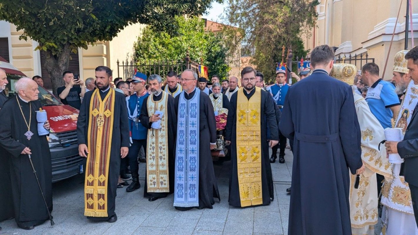 Aradul și-a luat rămas-bun de la Preasfințitul Părinte Emilian Crișanul 366797