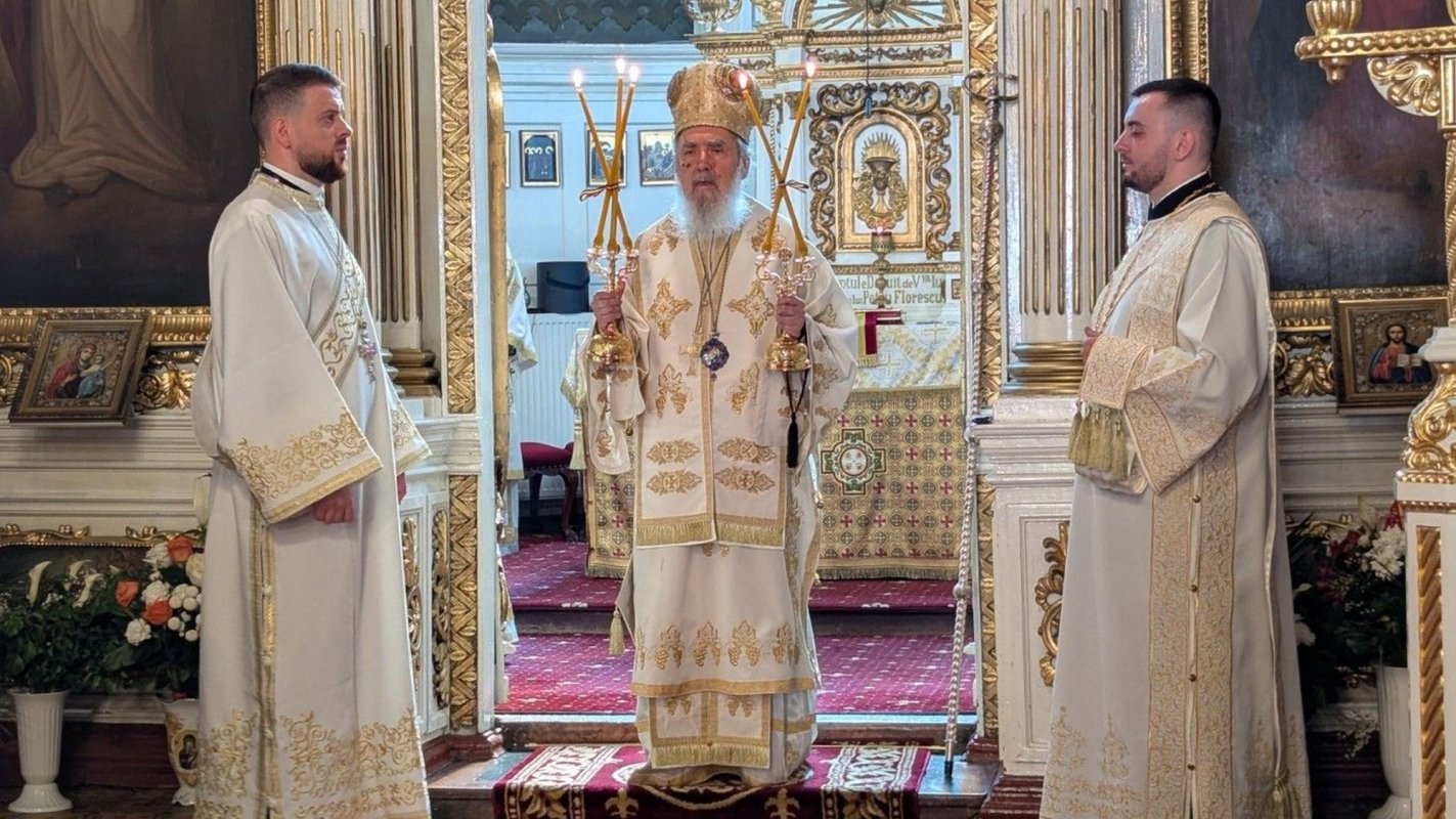 Aradul și-a luat rămas-bun de la Preasfințitul Părinte Emilian Crișanul 366802