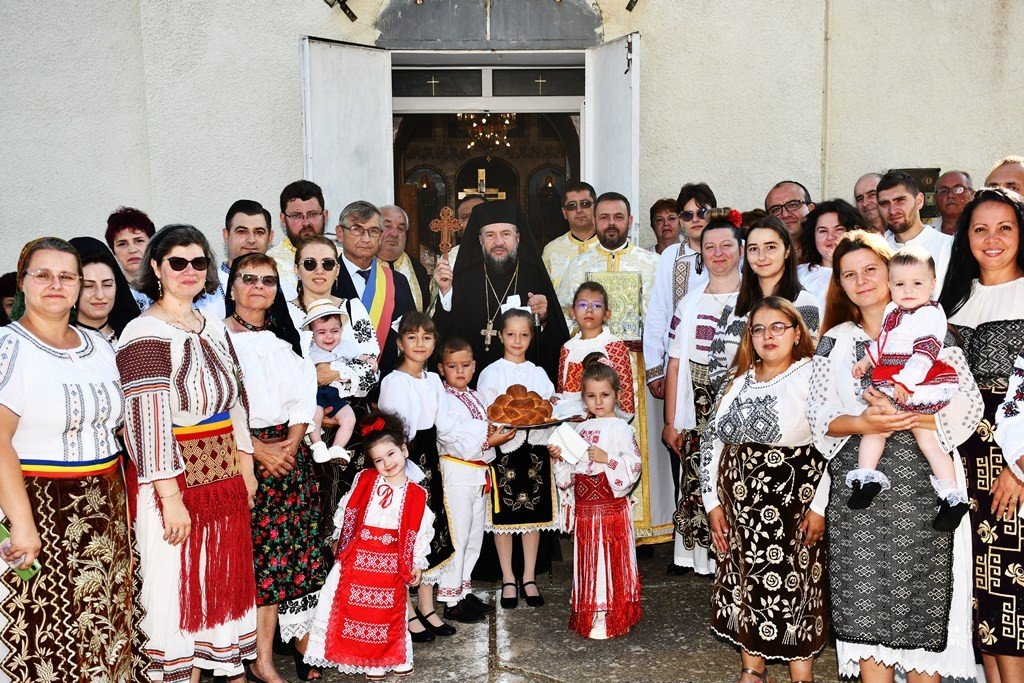 Biserica din Parohia Biniș și‑a sărbătorit anticipat hramul 366838