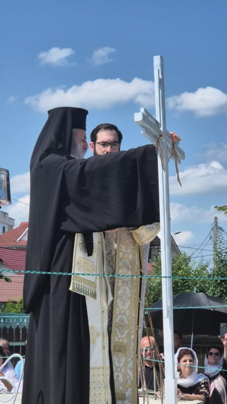 Piatră de temelie pentru o nouă biserică din Piatra-Neamț 366822