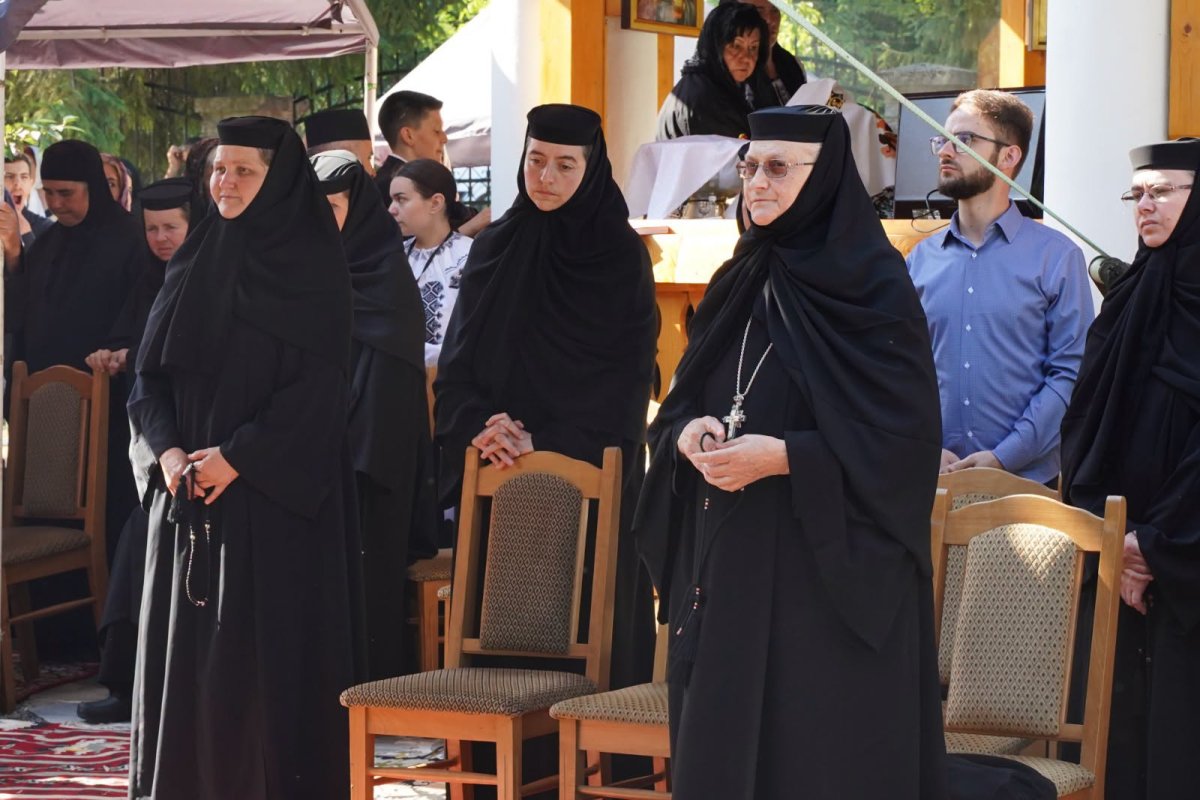 Proclamarea locală a canonizării Sfintei Cuvioase Filotimia la Râmeț 366897