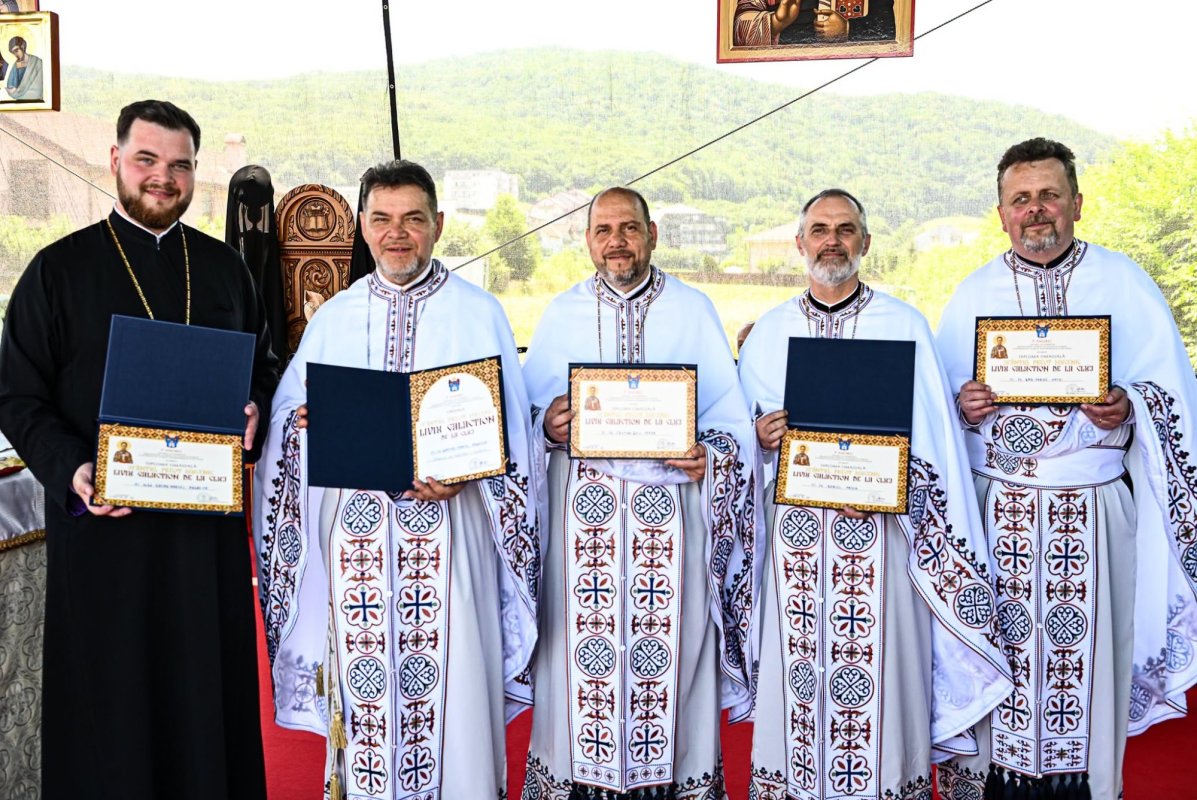 Sfințirea Bisericii „Soborul Maicii Domnului” din Florești 366818