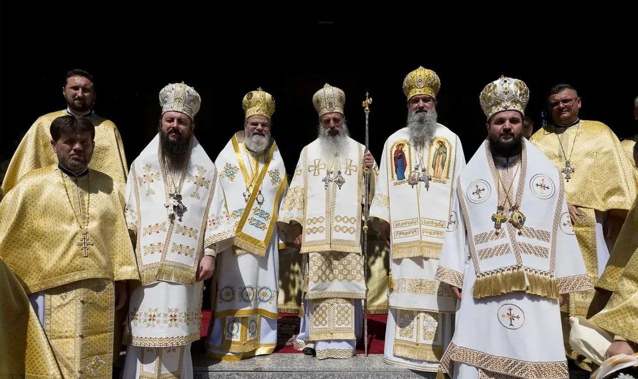 Sobor de ierarhi la hramul Catedralei Episcopale din Huși 366903