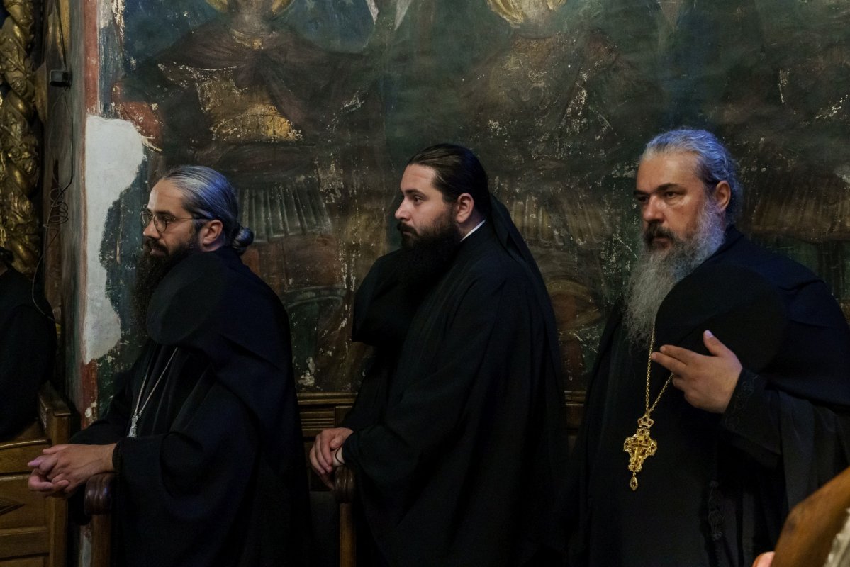 Arhiereul Emilian a fost înmormântat la Mănăstirea Neamț 367138