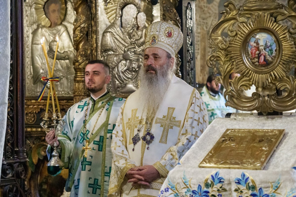 Arhiereul Emilian a fost înmormântat la Mănăstirea Neamț 367139