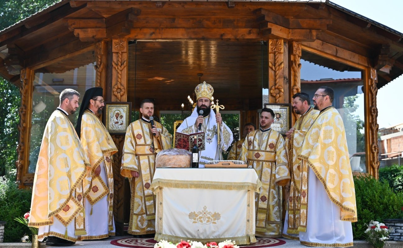 Hram la Catedrala Episcopală din Deva 366965