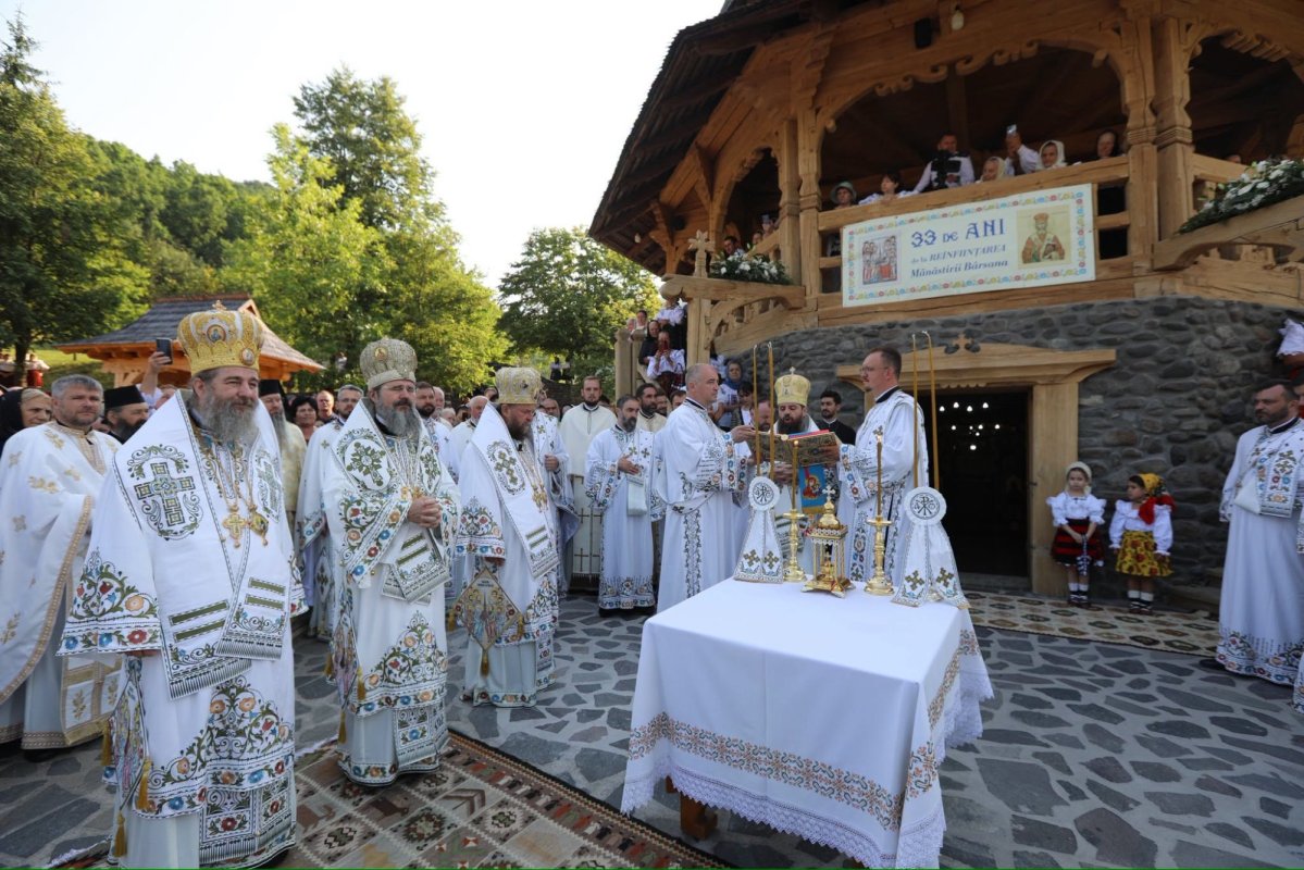 Binecuvântare arhierească la hramul Mănăstirii Bârsana 367228