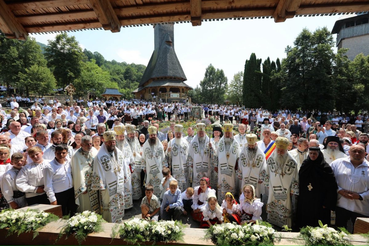 Binecuvântare arhierească la hramul Mănăstirii Bârsana 367236