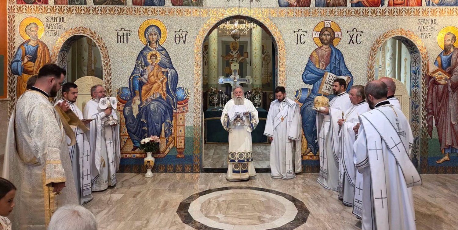 Sărbătoare în Parohia „Sfinţii Apostoli Petru și Pavel” din Mănăştur  367337