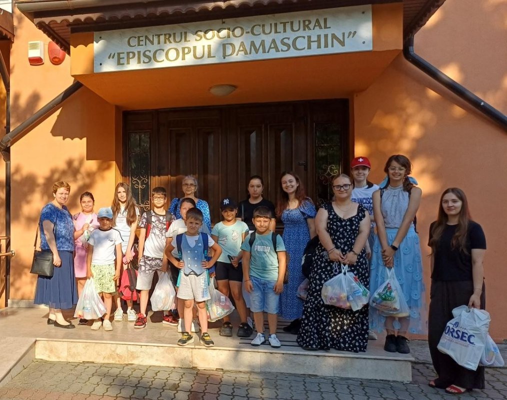Excursie educativă și spirituală pentru beneficiari din Bărăgan 367460