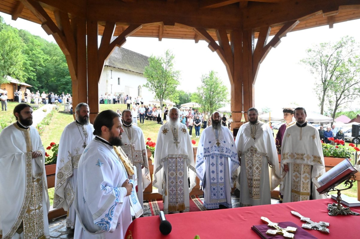 Sfântul Voievod Ștefan cel Mare, cinstit la hramul mănăstirii din Vad 367439