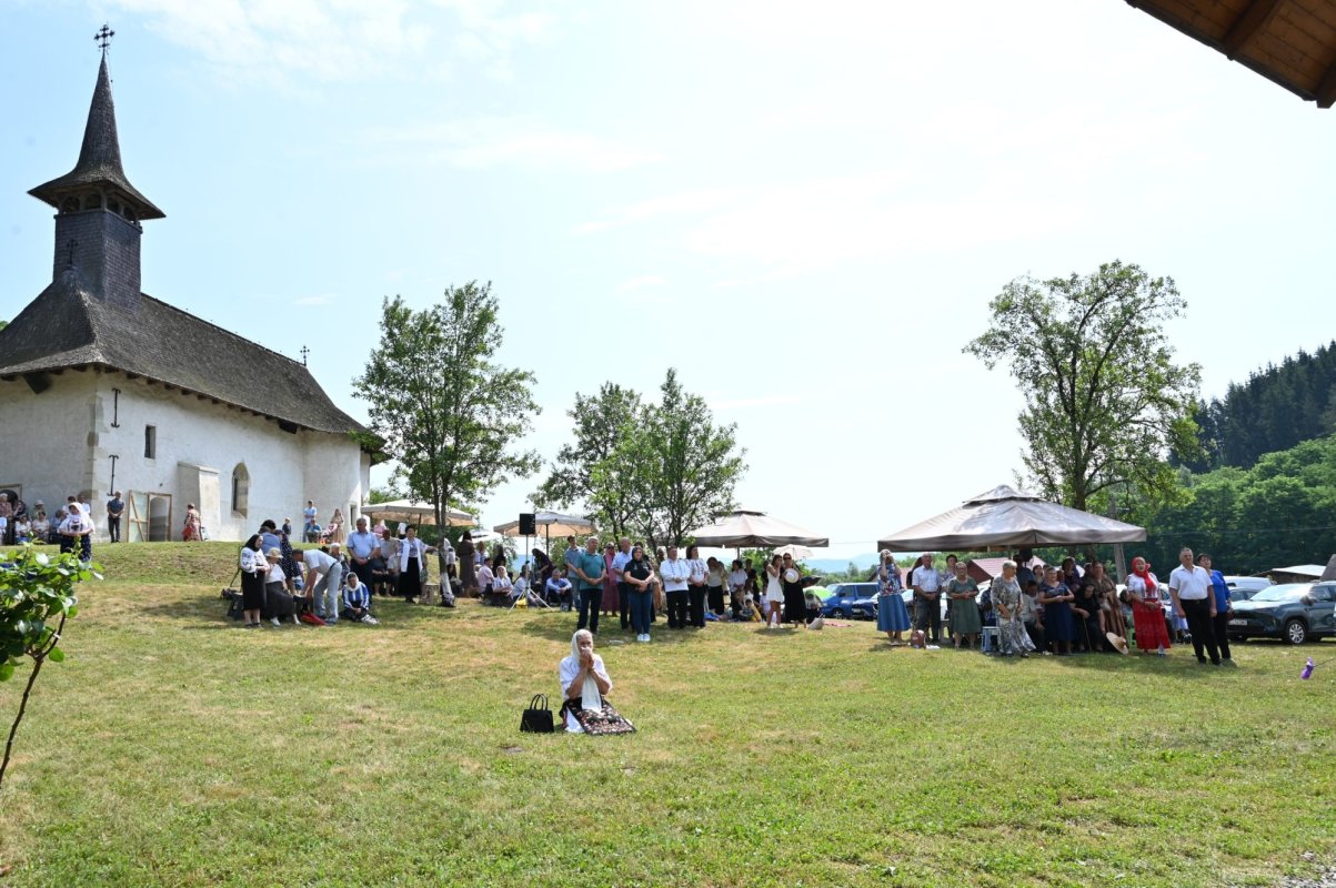 Sfântul Voievod Ștefan cel Mare, cinstit la hramul mănăstirii din Vad 367441