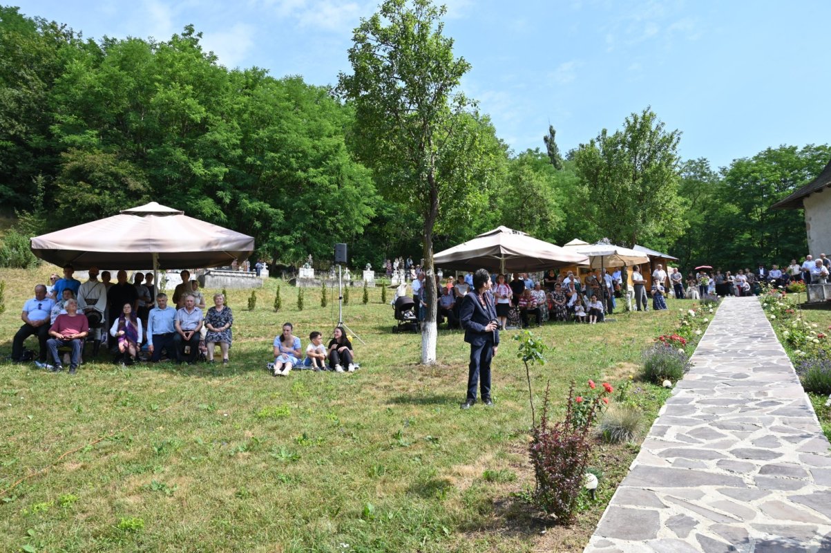 Sfântul Voievod Ștefan cel Mare, cinstit la hramul mănăstirii din Vad 367442