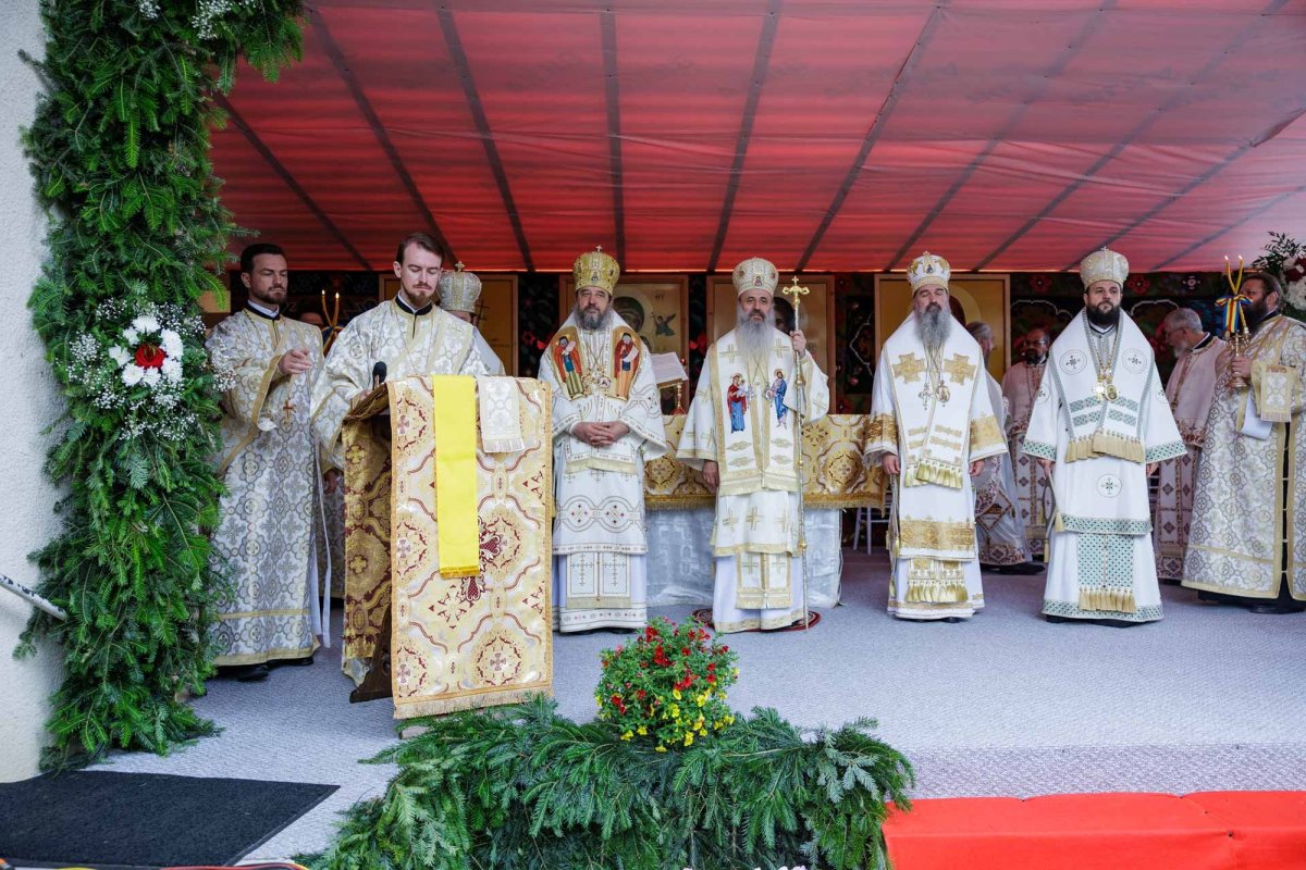 Proclamarea locală a canonizării Sfintei Olimpiada din Farcașa 367593