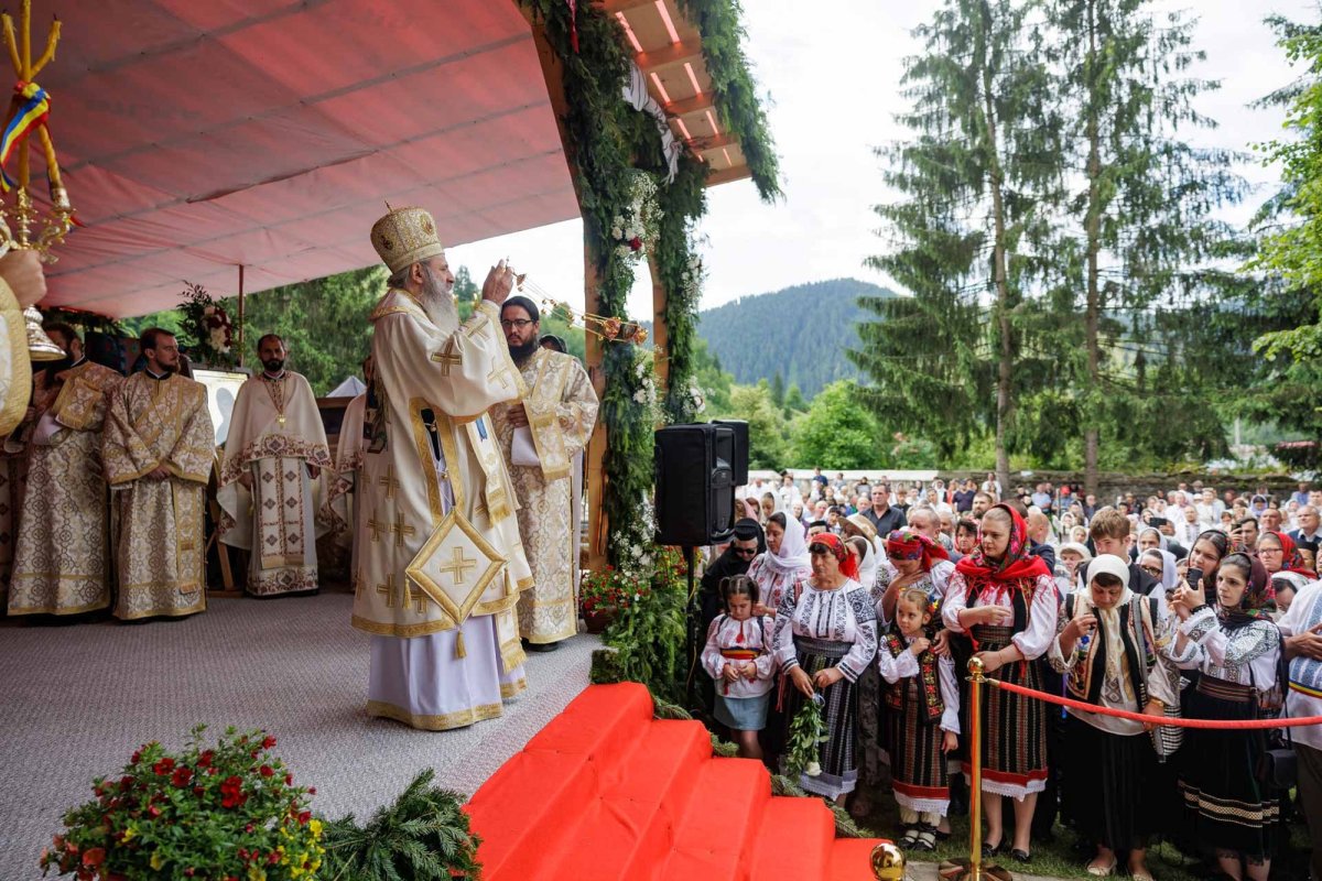 Proclamarea locală a canonizării Sfintei Olimpiada din Farcașa 367594