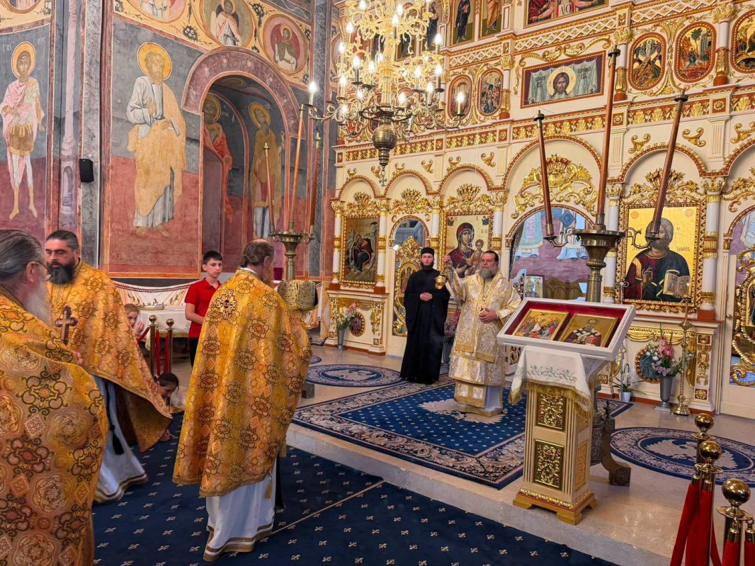 Popas de rugăciune la Mănăstirea Cernica de lângă Bucureşti 367656