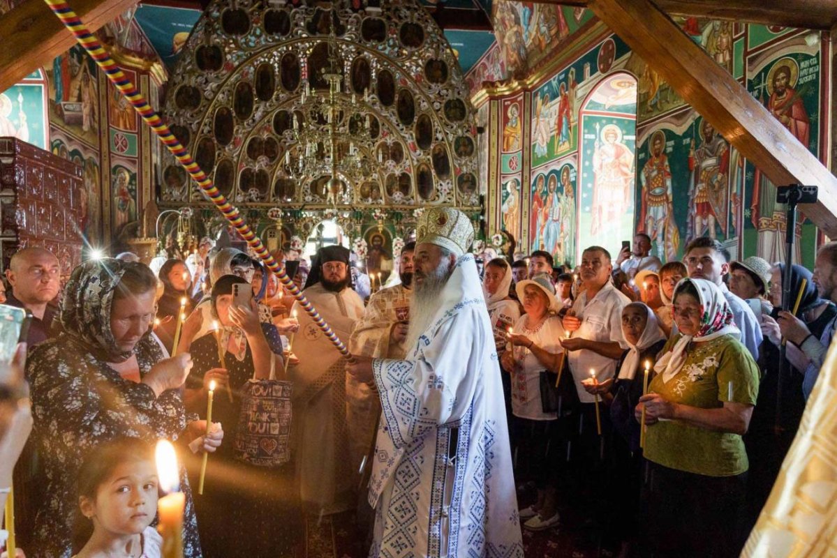 Biserica din Popești, Iași, resfințită de Mitropolitul Moldovei și Bucovinei 367681