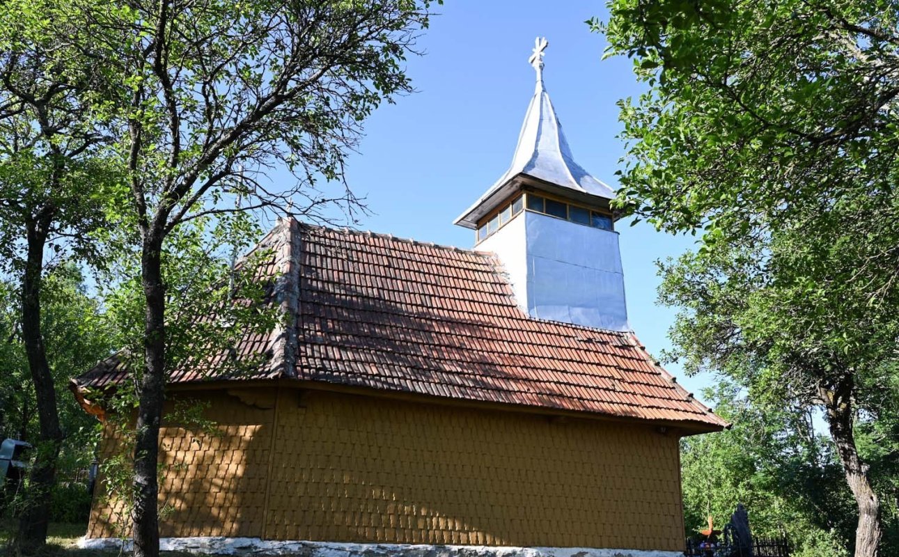 Zi de sărbătoare pentru credincioșii satului Feregi, Hunedoara 367686