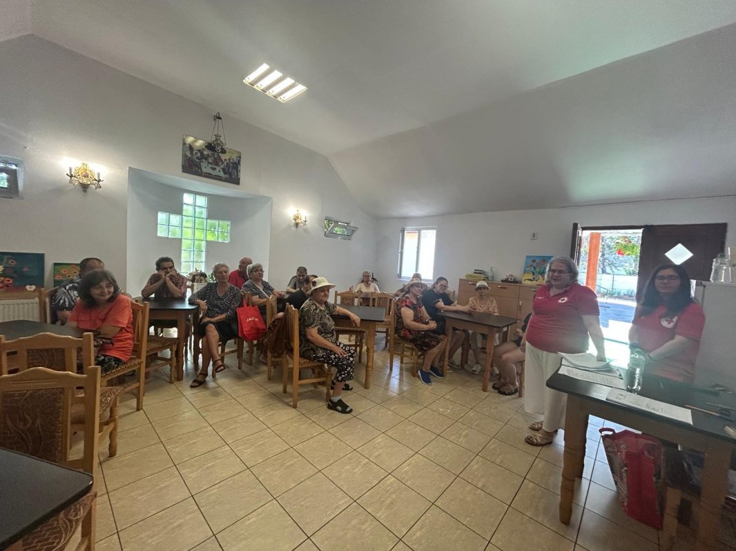 Întâlnire lunară a proiectului „Bătrânețe cu suflet de copil” 367896