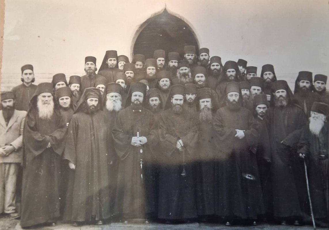 O geografie duhovnicească a Rugului Aprins: Mănăstirea Slatina 367839