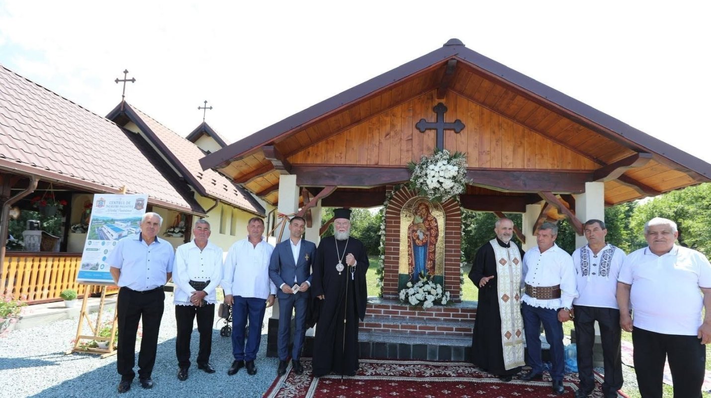 Sfințirea capelei mortuare din Satu Nou de Jos, Maramureş 367892