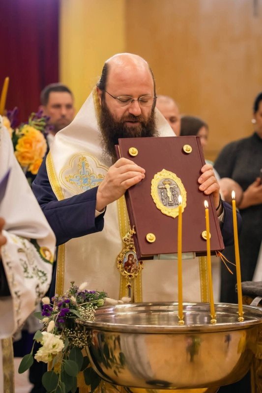 Popas duhovnicesc într-o parohie românească din Episcopia Ortodoxă Română a Irlandei și Islandei 367990