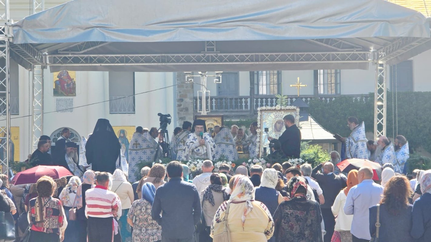 Praznicul Icoanei Maicii Domnului „Îndrumătoarea”, sărbătorit la Mănăstirea Neamț 367971