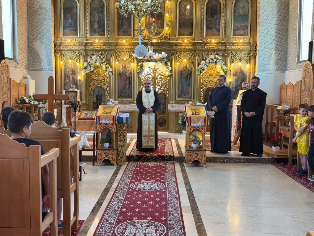 Școli de vară pentru tineri în Arhiepiscopia Timișoarei 368057