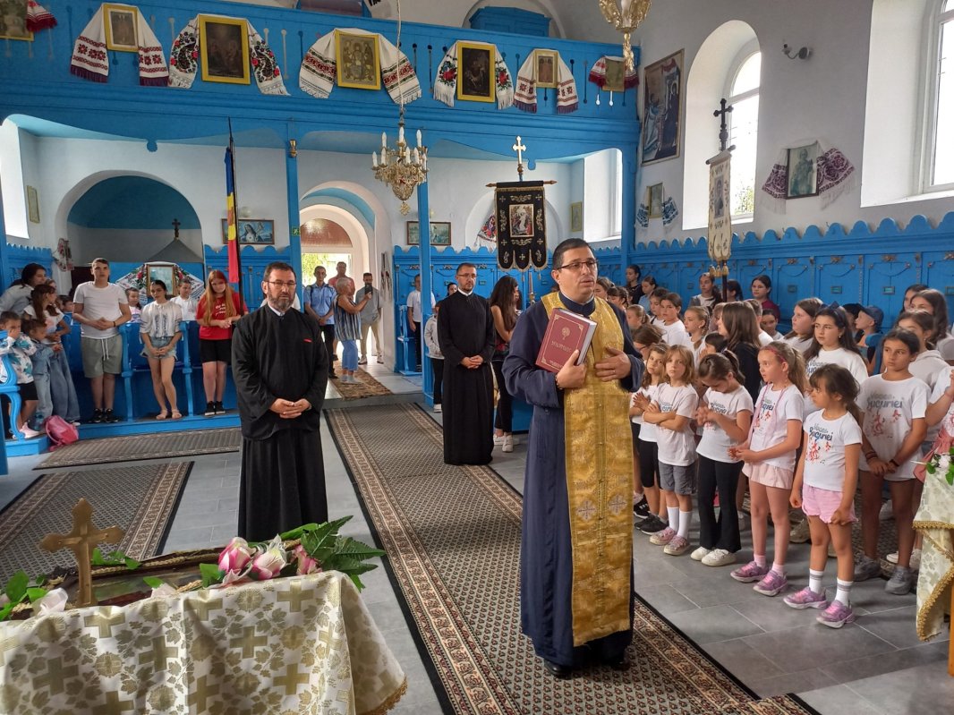 Școli de vară pentru tineri în Arhiepiscopia Timișoarei 368059