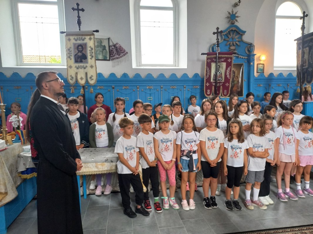 Școli de vară pentru tineri în Arhiepiscopia Timișoarei 368063