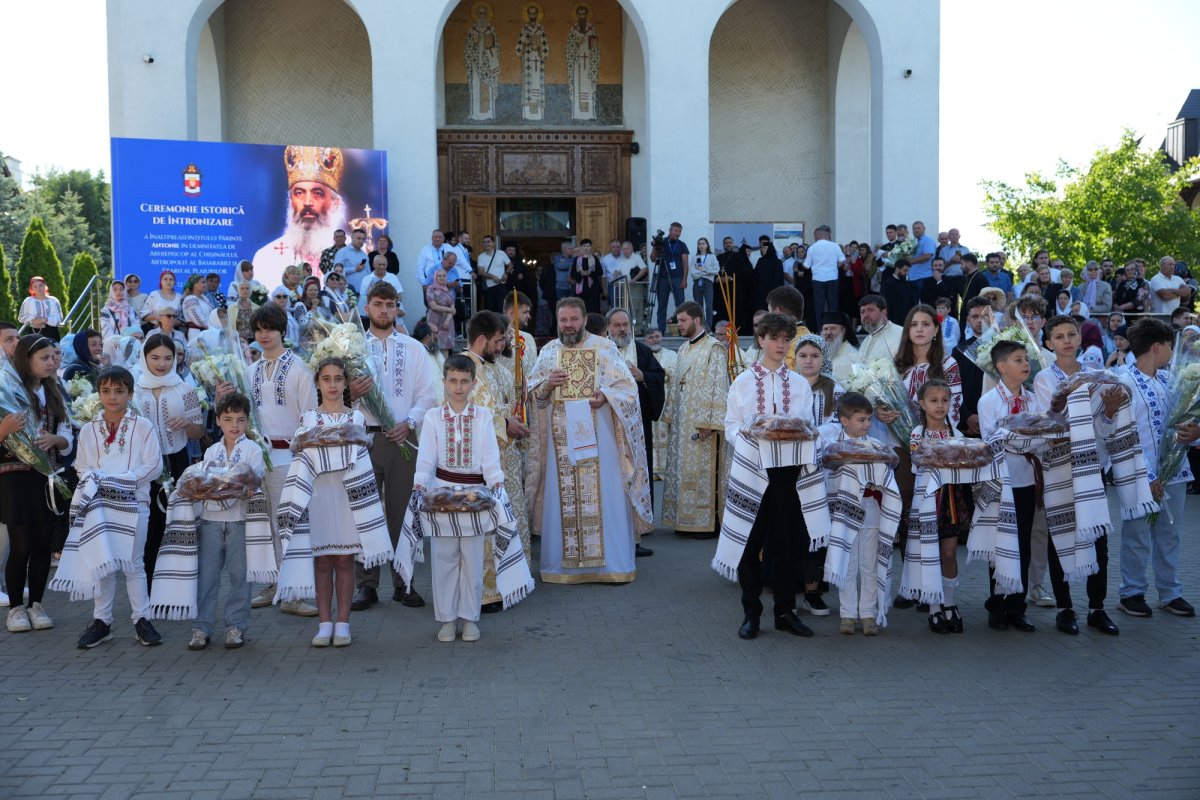 A fost întronizat noul Mitropolit al Basarabiei 368114