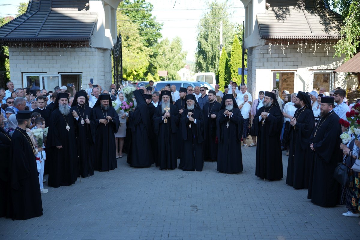 A fost întronizat noul Mitropolit al Basarabiei 368115
