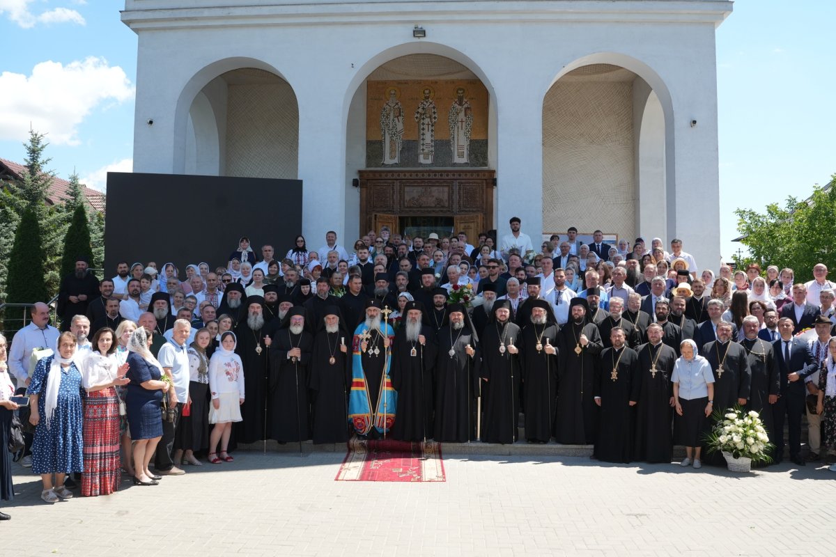 A fost întronizat noul Mitropolit al Basarabiei 368153