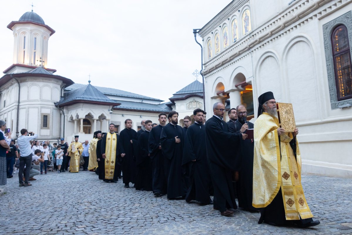 Debutul sărbătorii de vară a Ocrotitorului Bucureștilor 368234