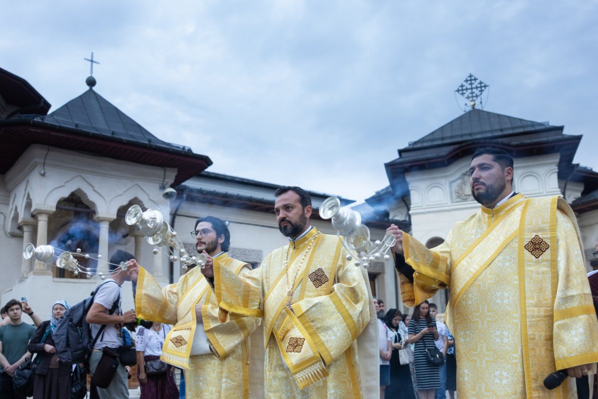 Procesiune cu moaştele Ocrotitorului Capitalei 368231