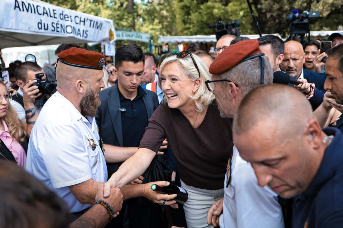A patra candidatură la președinție pentru Marine Le Pen 368208