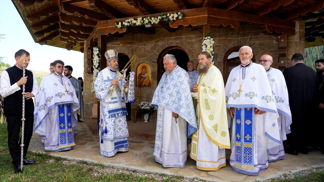 Mănăstirea de la Măgura-Jina şi-a sărbătorit cel de-al doilea hram 368250