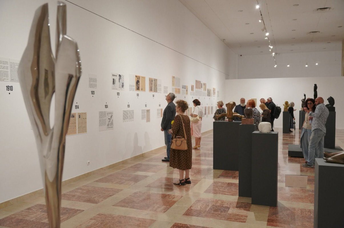 Ipostaze ale lui Brâncuși în muzee bucureștene 368325