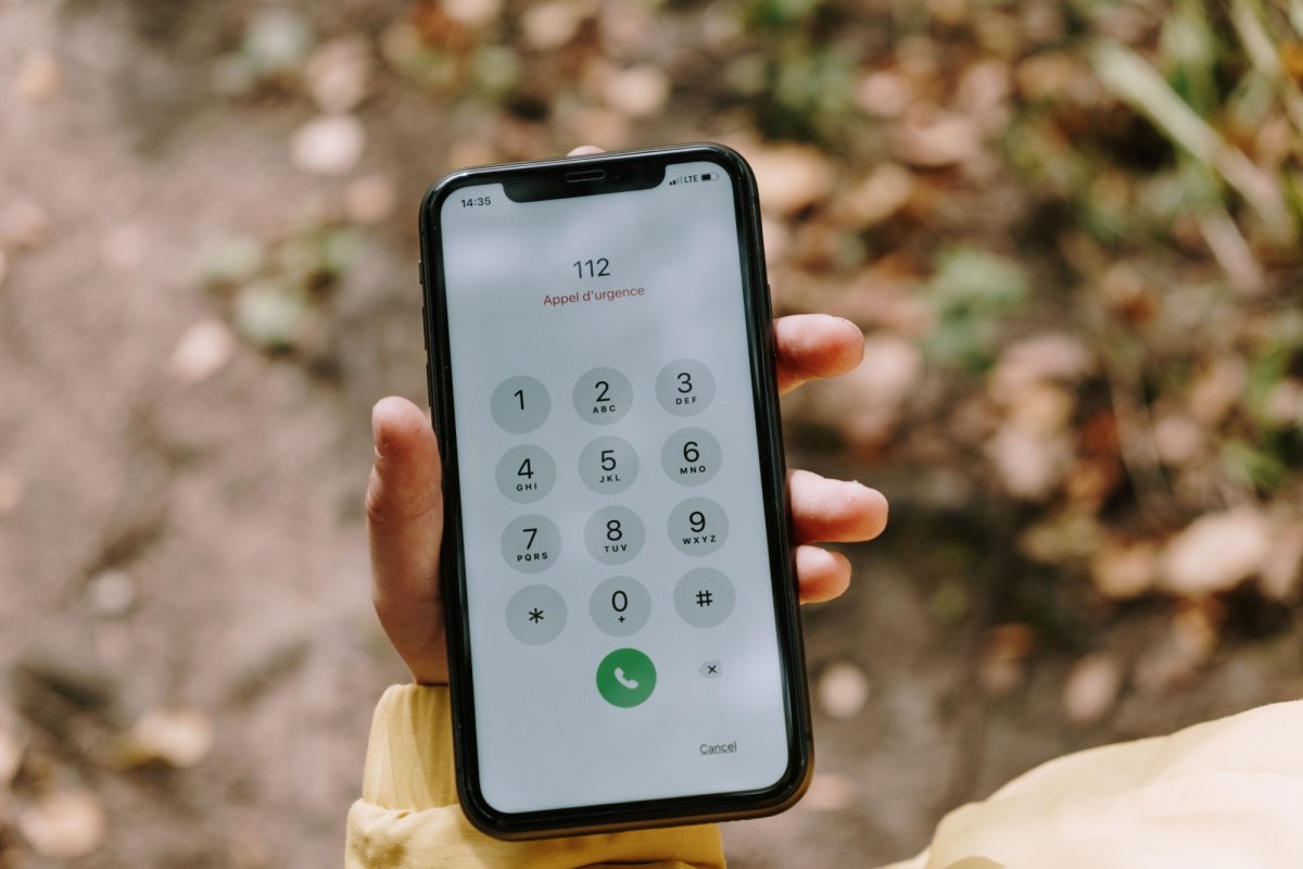 Majoritatea telefoanelor în funcţiune în România permit localizarea de urgență 368504