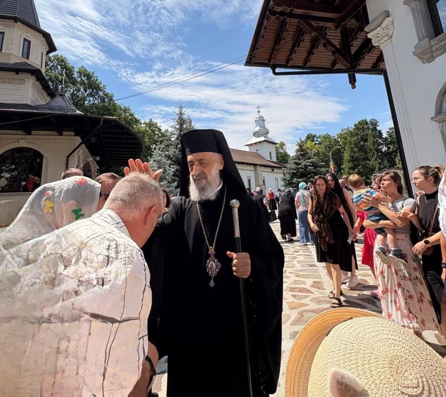 Vizite arhiereşti în Protopopiatul Alba Iulia 368529