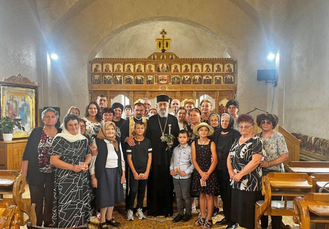 Vizite arhiereşti în Protopopiatul Alba Iulia 368530
