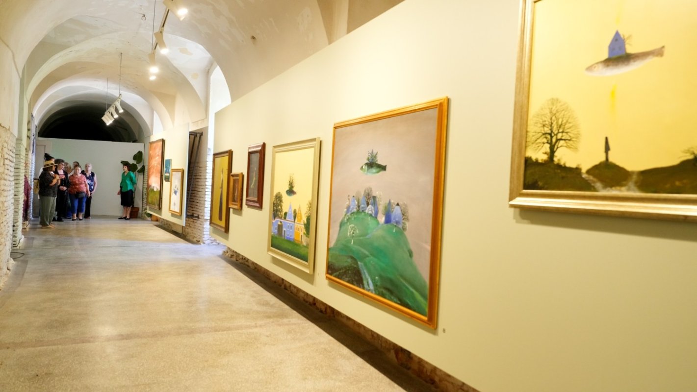 Beneficiarii Centrului „Sfânta Treime” din Sibiu participă la ateliere de art-terapie 368634